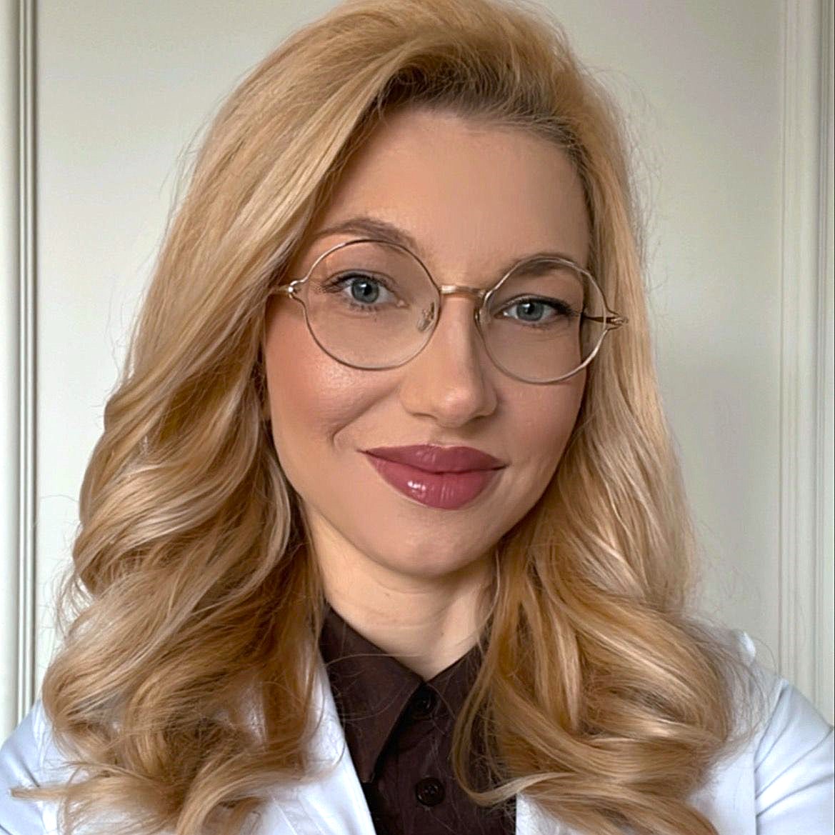 Magdalena Radosz - dermatolog.jpg